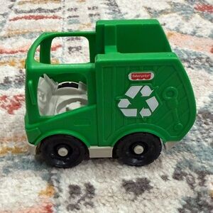Fisher Price Little People Green Recycle Garbage Trash Truck